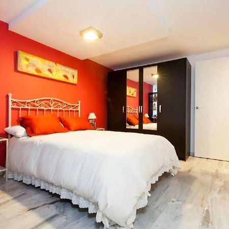 Apartamento Azahar Севиля Екстериор снимка